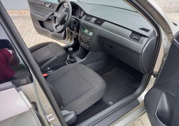 Skoda RAPID cena 26700 przebieg: 152800, rok produkcji 2012 z Baborów małe 37